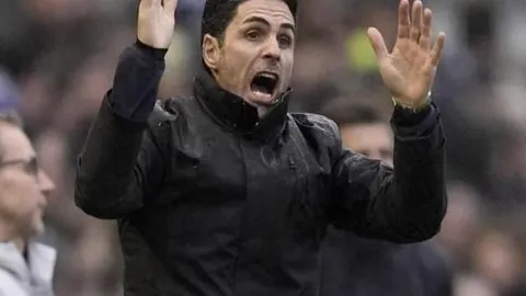 曼联实施裁员计划，150-200员工受影响，取消员工餐福利以节约成本提升效率